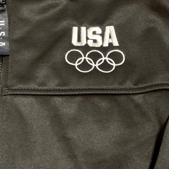 USA Olympic 🇺🇸 Committee Sweater - Picture 2 of 3